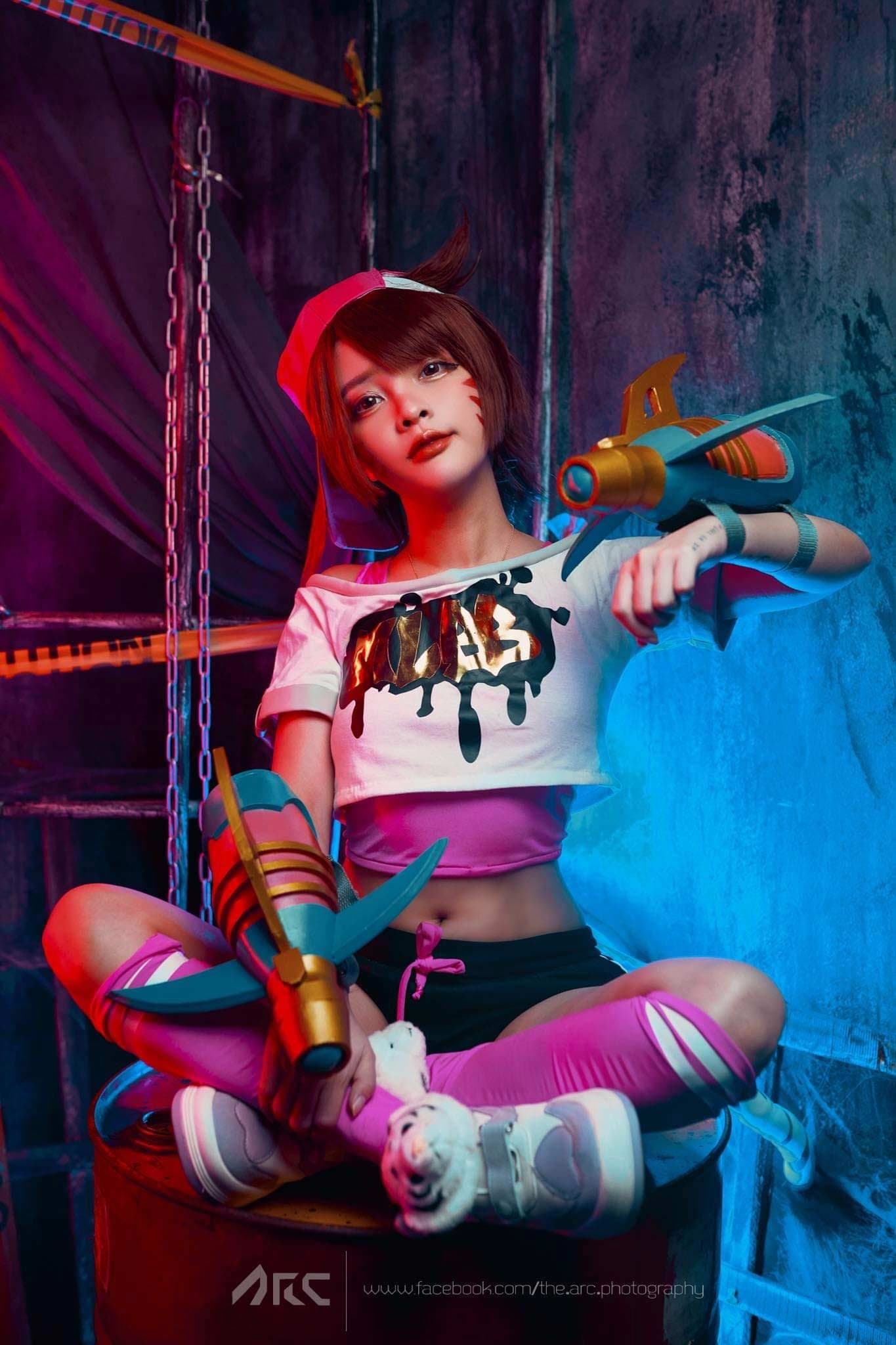 "My aim is impeccable!"

Wanwan Cosplayer: @josetteswanbaby